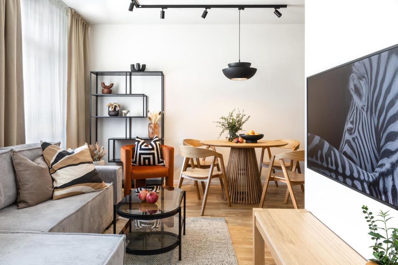 Turnkey I Republic Square Apartments براغ المظهر الخارجي الصورة