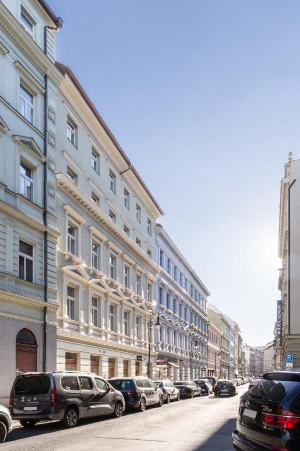 Turnkey I Republic Square Apartments براغ المظهر الخارجي الصورة